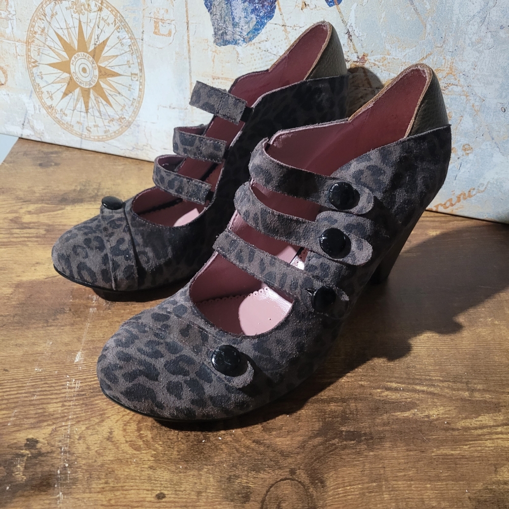 Stunning And Unique Chanii.B Voila Suede Leopard Print And Leather Women's Heels